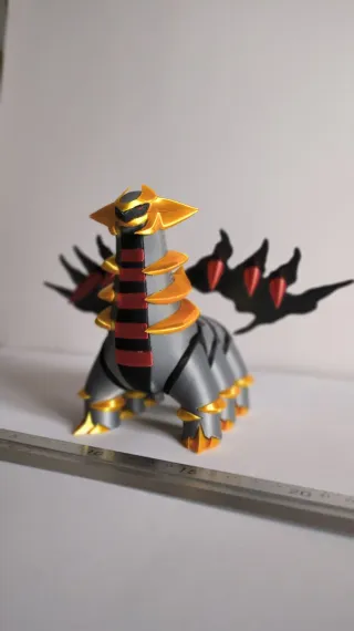 Giratina Figura (Forma Modificada)