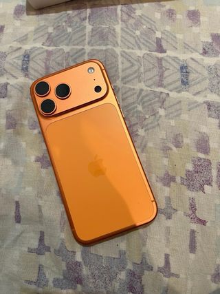 iPhone 17 Pro Max Naranja