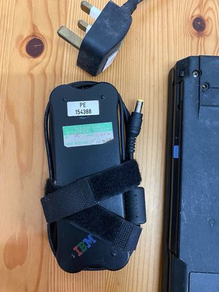 IBM Thinkpad T21 P3 DVD / Maletín