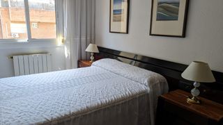 Colcha blanca cama 135 en perfecto estado