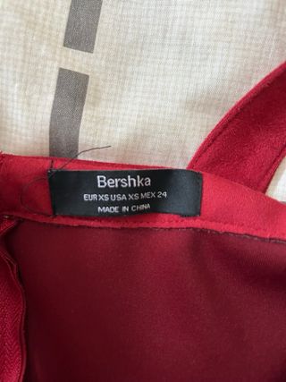 Vestido corto rojo Bershka