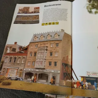 Cataloghi modellismo ferroviario Busch, Faller
