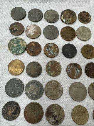 Lote 100 monedas encontradas bajo el mar ! Pesetas