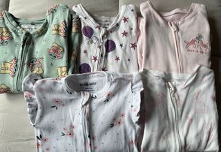 Lote 5 pijamas niña cremallera 12/18 meses