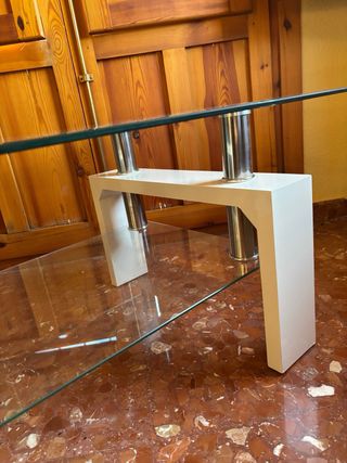 Mesa baja de cristal