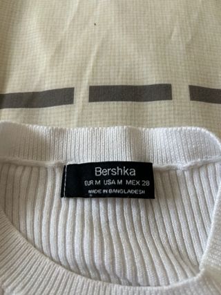 Jersey Bershka hombros descubiertos talla M