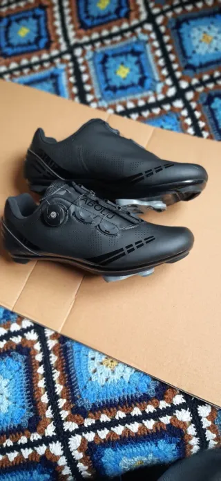 Zapatos,Pedales y Calas look carretera.talla 43