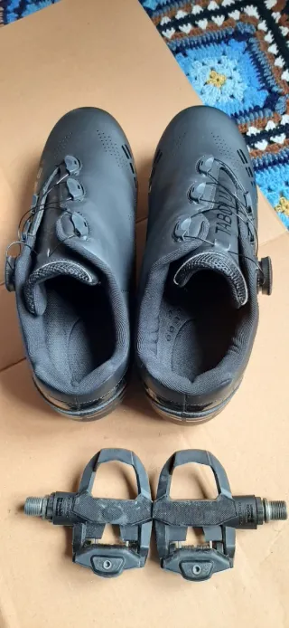 Zapatos,Pedales y Calas look carretera.talla 43