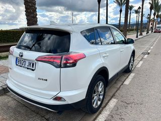 Toyota RAV4 2015