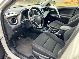 Toyota RAV4 2015