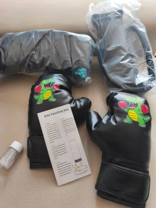 Saco de boxeo inflable para niños