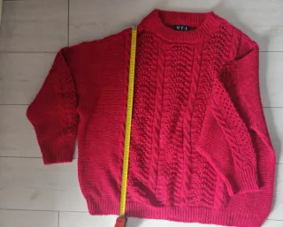 Maglione donna rosso con fili dorati