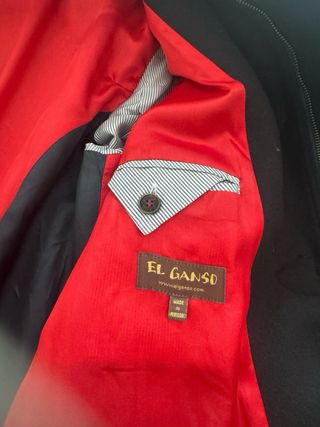 Abrigo El Ganso Negro con Rojo