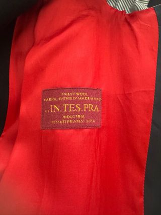 Abrigo El Ganso Negro con Rojo