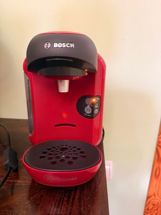 Cafetera Bosch Tassimo Roja
