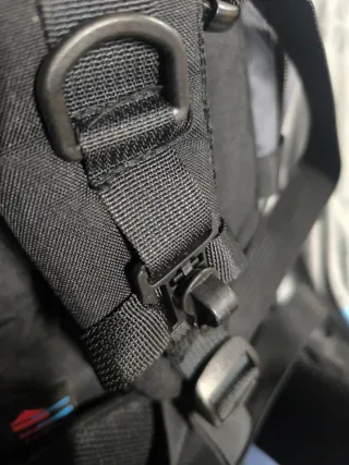 Mochila Neak Peak azul y gris