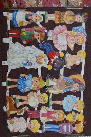 Cromos troquelados de figuras infantiles