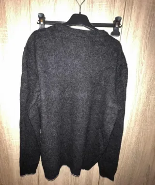 Maglia Woolrich grigia con tasca. Taglia XL come L