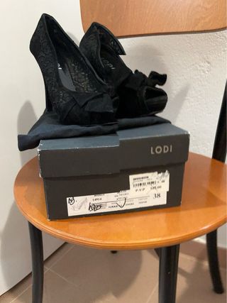 Zapatos LODI Talla 38 Negro