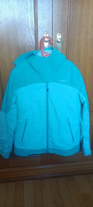Chaqueta desmontable. Talla 12 años