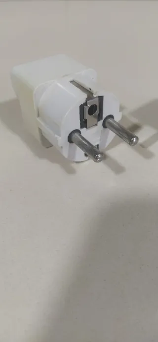 Adaptador Enchufe Europeo Blanco