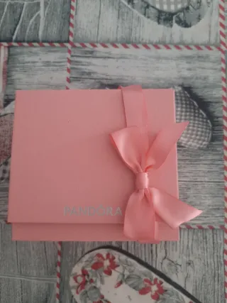 Caja Pandora Rosa y Blanca