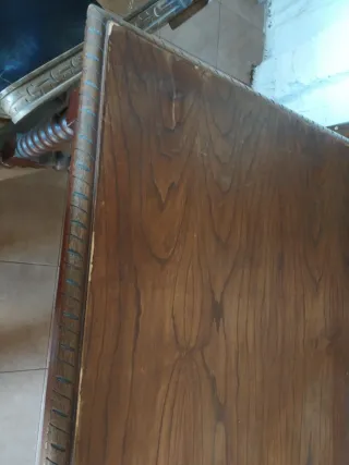 Mesa Castellana Antigua y Butacas