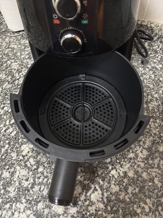 Freidora de aire negra