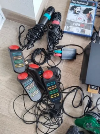 Lote PS2: Consola, Juegos y Accesorios