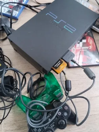Lote PS2: Consola, Juegos y Accesorios