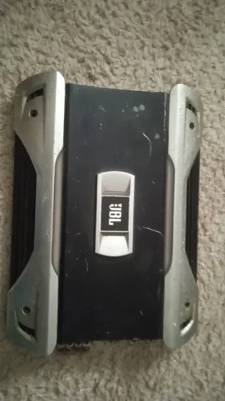 Etapa de Potencia JBL Negra