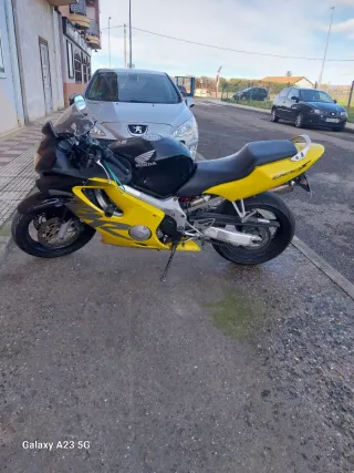 Honda CBR 600cc Deportiva