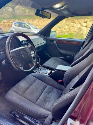 Mercedes-Benz C240 1998