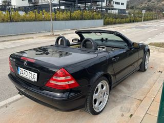 Mercedes-Benz SLK 320
