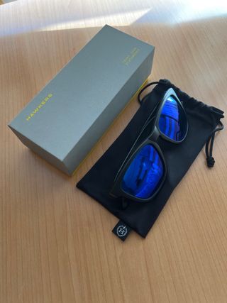 Gafas de sol Hawkers negras y azules
