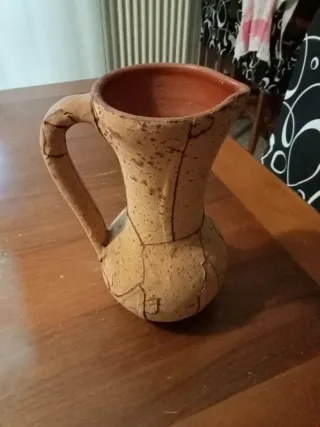Vaso decorativo in ceramica ricoperta di sughero