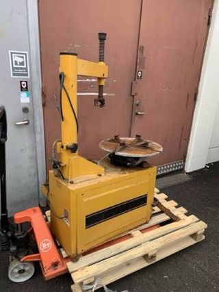 Desmontadora de ruedas SICE S401(FOTOS ORIENTARIVA