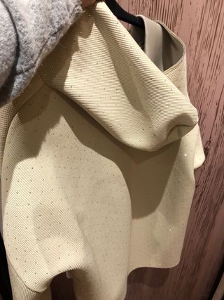 Giacca donna beige con zip e tasche