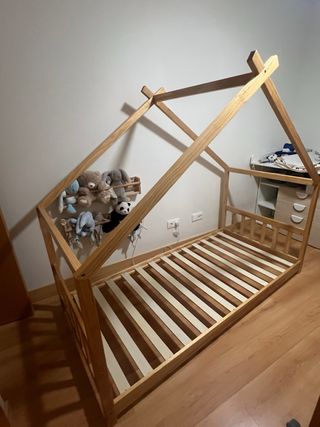 Cama infantil de madera