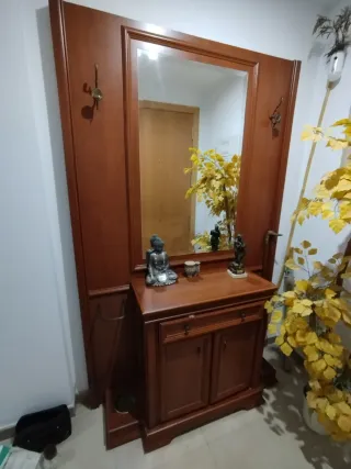Mueble de entrada con espejo y almacenaje