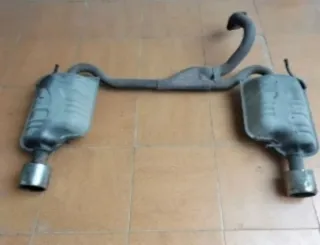 Escape Hyundai Coupe Doble Cola