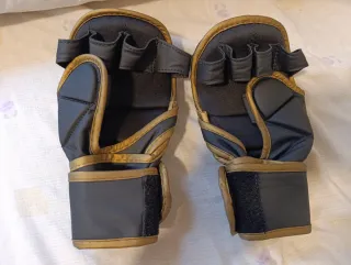 Guantillas MMA DSK Negras y Doradas