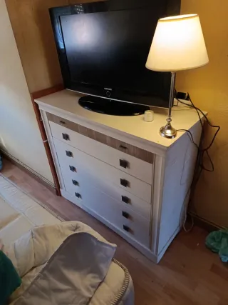 Cómoda Sinfonier Madera y Metal