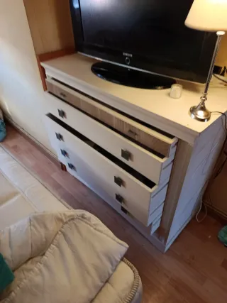 Cómoda Sinfonier Madera y Metal