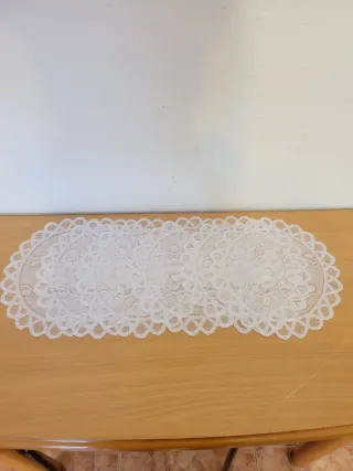 6 Tapetes Redondos y Ovalados Blancos