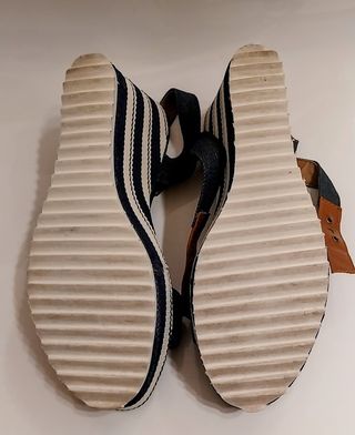 Sandalias Lora Ferres cuña T.40