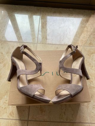 Sandalias Unisa Beige Tacón