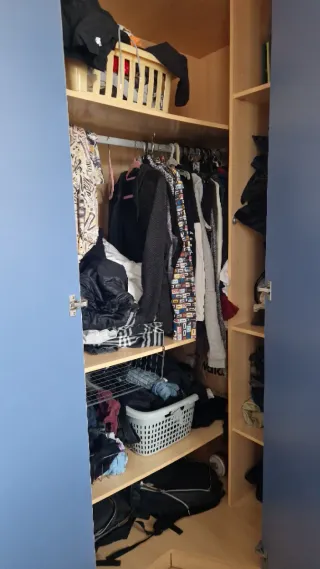 Armario esquinero juvenil madera y metal