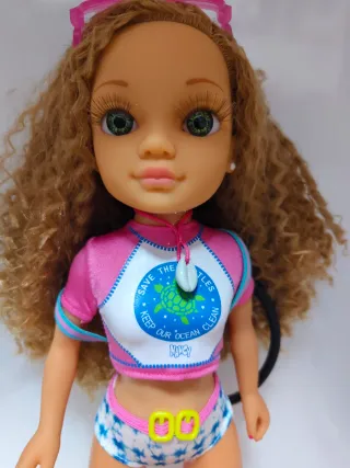 Nancy Buzo con Accesorios