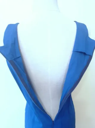 Vestido midi azul y blanco